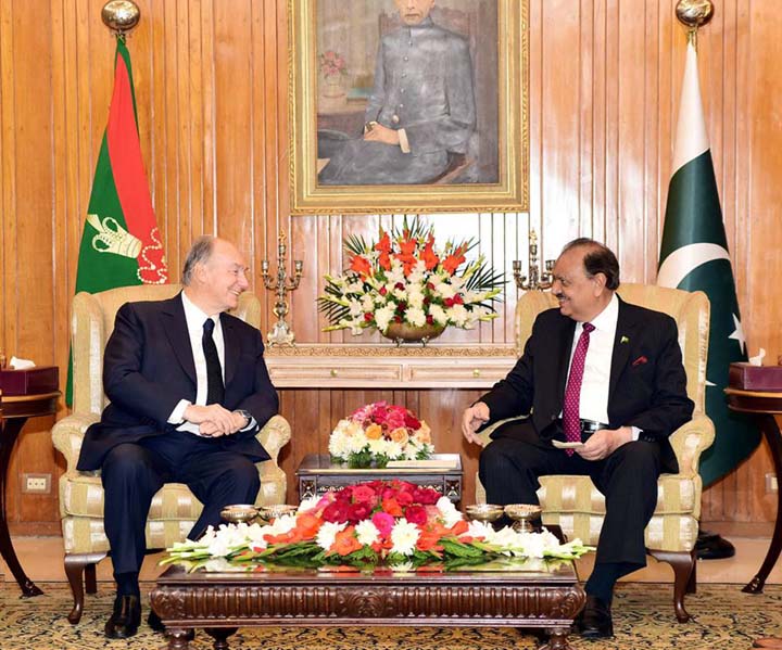 President lauds Prince Karim’s services for humanity