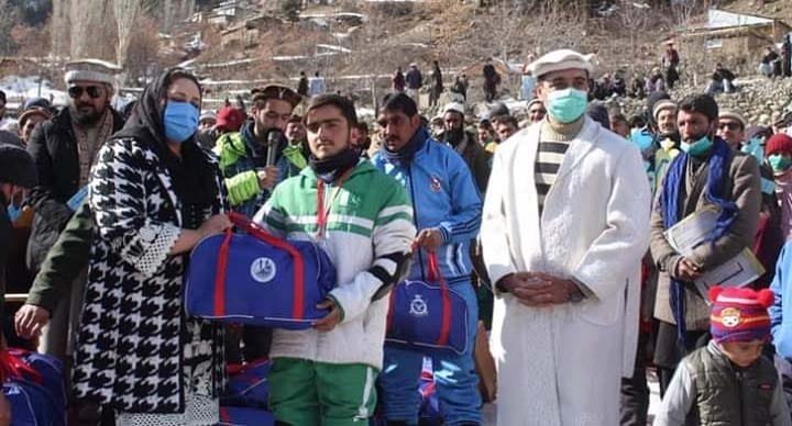 Snow sports festival ends with cultural show