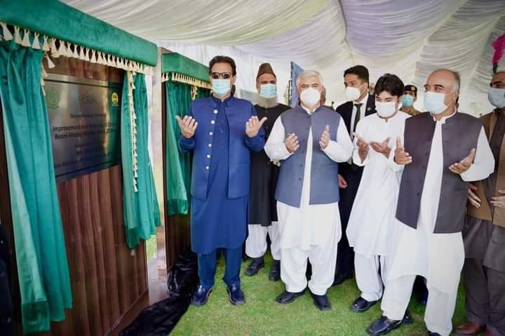 PM opens project to widen Chitral-Gilgit road