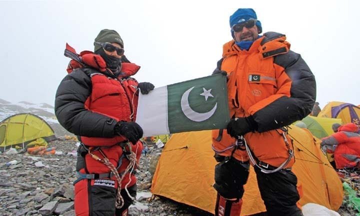 Samina Baig off to scale K2