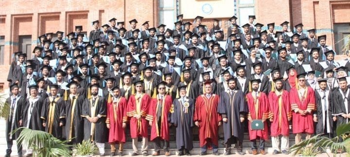 فاسٹ نیشنل یونیورسٹی کا سالانہ کنوکیشن