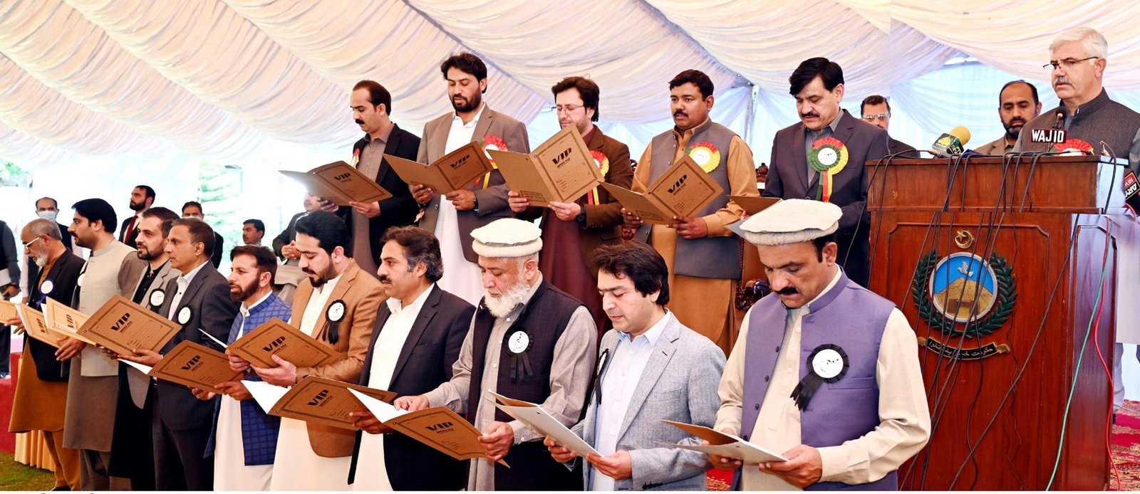 CM administers oath to press club office-bearers