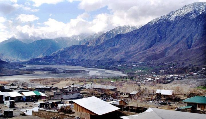 Thousands of tourists flock to Chitral on Eid
