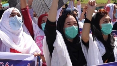Chitrali nurses protest sit-in in Peshawar