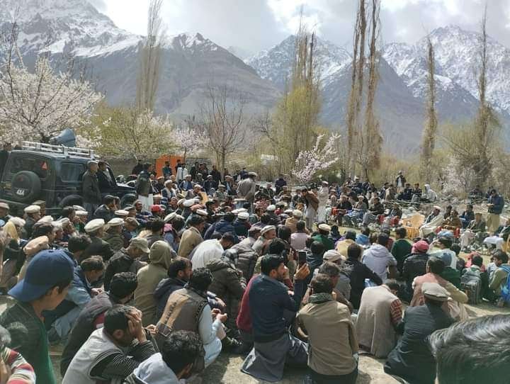 Flood-hit residents of Brep protest again