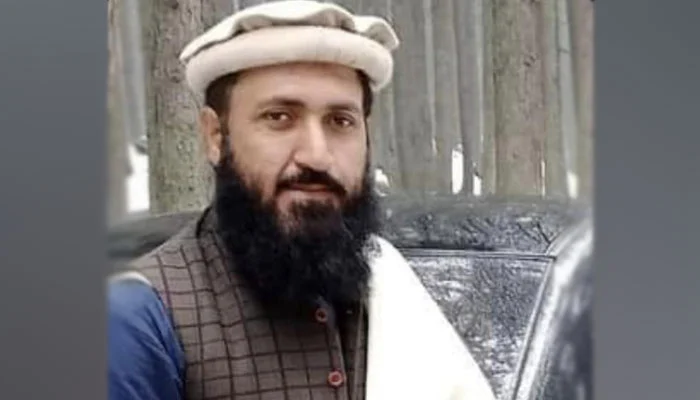 Religious cleric Mufti Ehsanul Haq shot dead in Peshawar