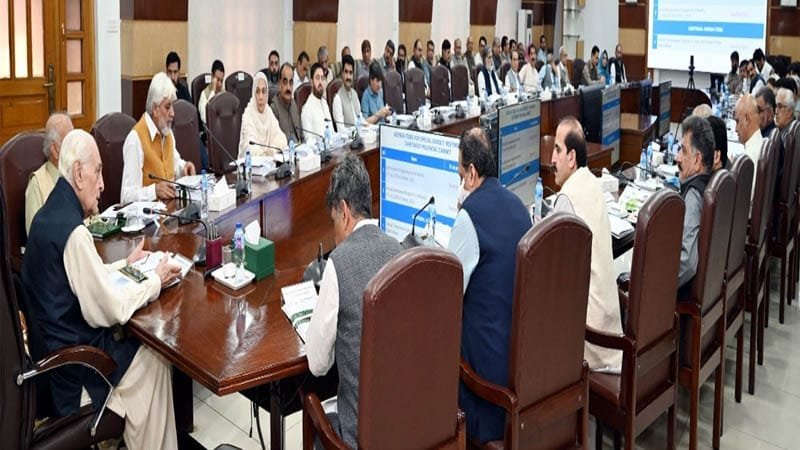 KP announces 35pc ad hoc relief for govt employees