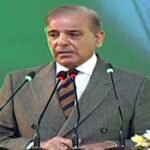 Govt resumes distribution of laptops among students