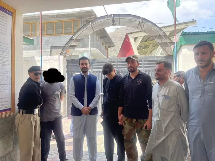 Missing boy from Barenis recovered from hotel in Chitral town.