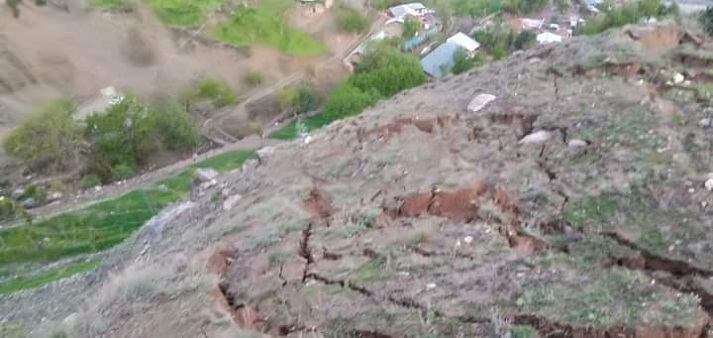 Landslide leaves five villages in Drosh in tatters
