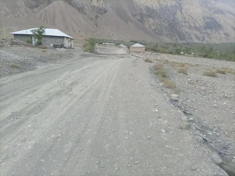 Broghil Yarkhun road at Dizg