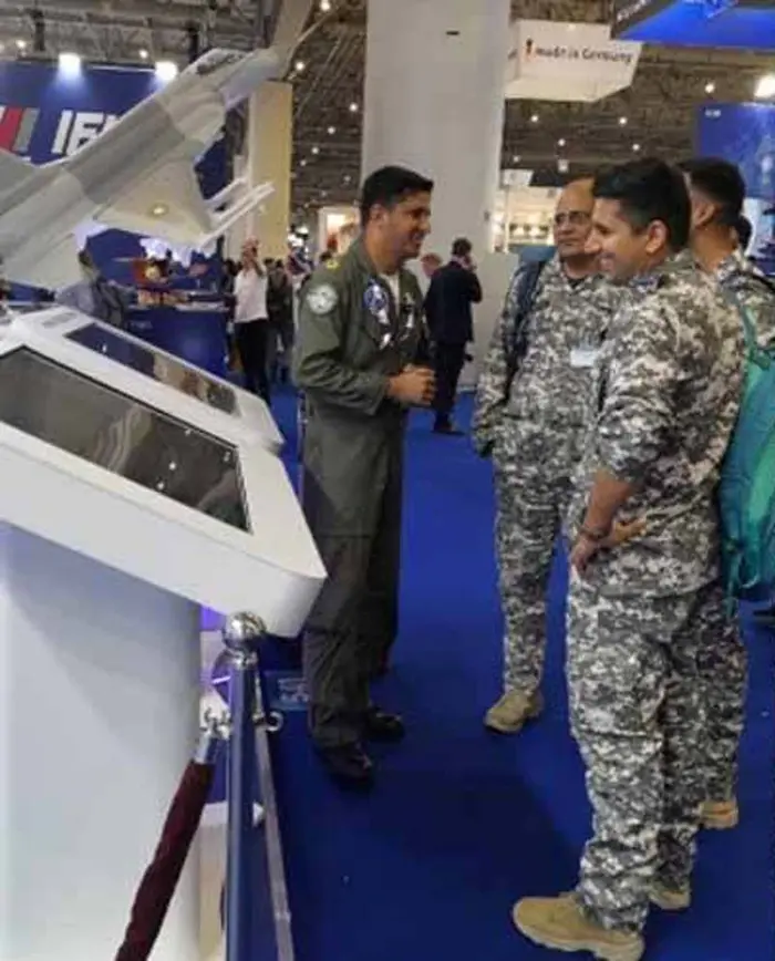 JF-17 Thunder steals show at Dubai airshow as Indian pilots also take keen interest in it.