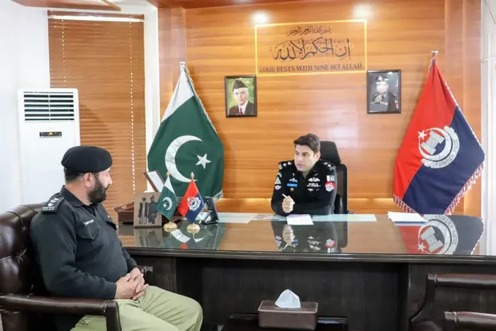 Policeman seen in viral video misbehaving with an old man in Chitral summoned by DPO.