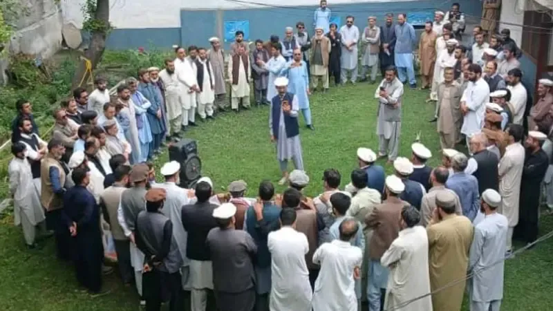 Employees from different govt departments hold a protest demo in Chitral asking for acceptance of demands.