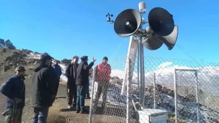 Flood warning system Booni Gol