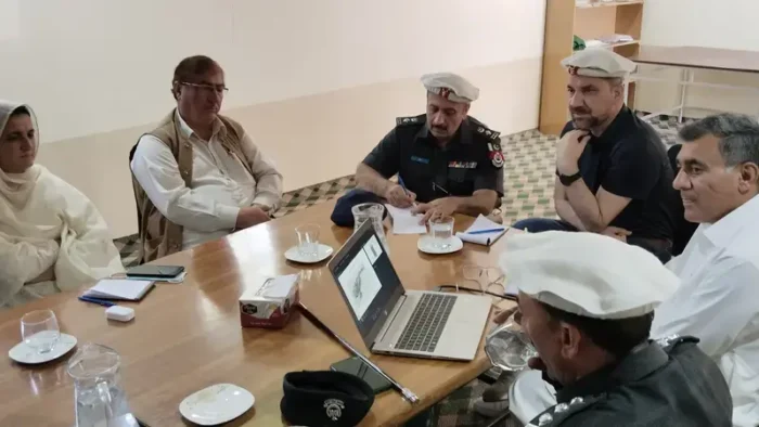DC and DPO Upper Chitral visits Ismaili Regional Council office in Booni.