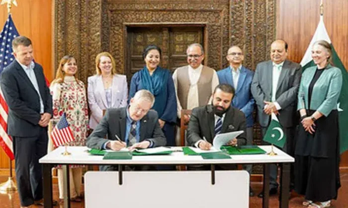 Pakistan US education scholarship programs