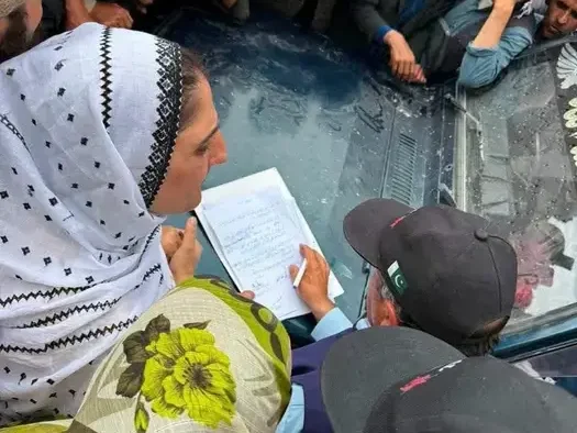 Suriya Bibi and Tehreek Mastuj-Broghil Road TMBR agreement to end long march.