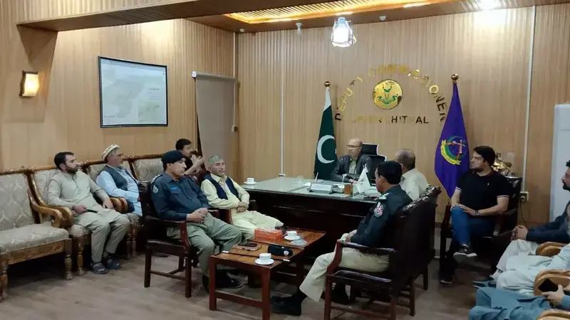TTRF Torkhow Terich Road Forum delegation meets officials in Booni