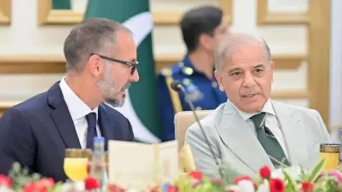 Prince Rahim Aga Khan in talks with Pakistan Prime Minister Shehbaz Sharif during a meeting at UN in New York, Sept 25, 2026.